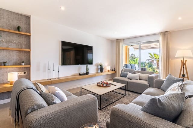 3 camera da letto Casa in vendita in Estepona con piscina garage - 599.000 € (Rif: 9795313)