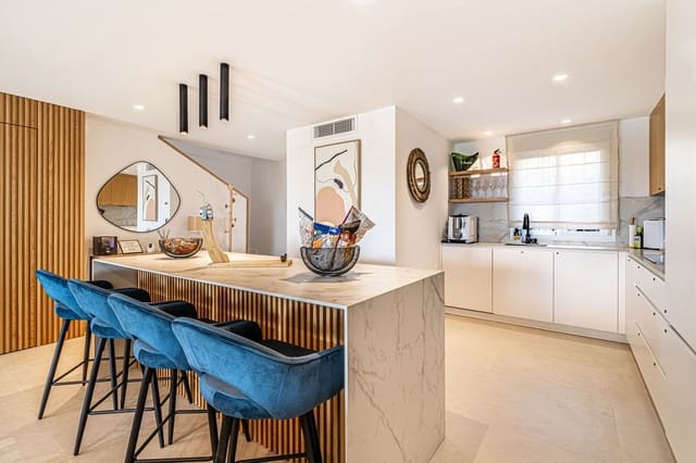 3 camera da letto Casa in vendita in Estepona con piscina garage - 599.000 € (Rif: 9795313)