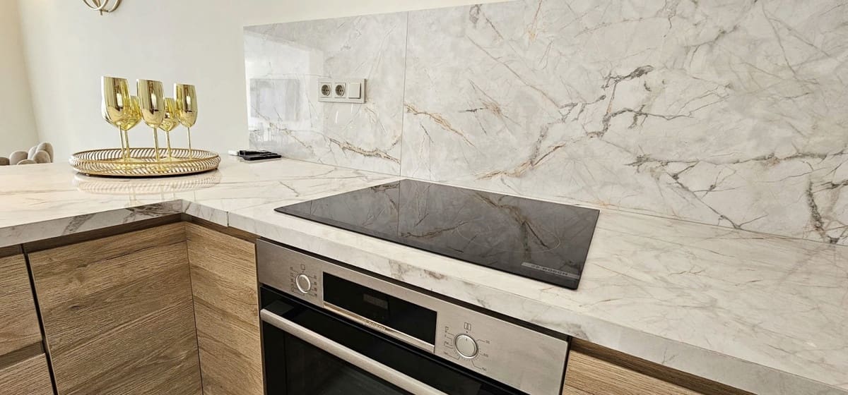 3 sypialnia Willa na sprzedaż w Estepona z basenem garażem - 1 190 000 € (Ref: 9795411)