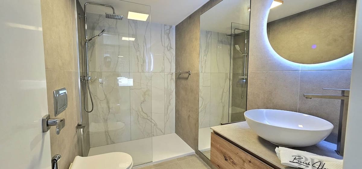 3 sypialnia Willa na sprzedaż w Estepona z basenem garażem - 1 190 000 € (Ref: 9795411)