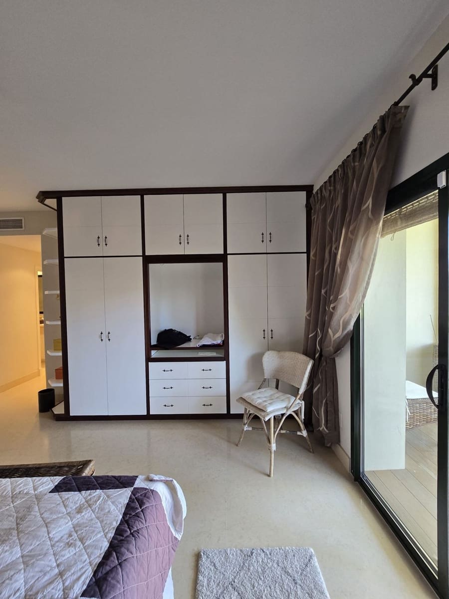 2 bedroom Apartment for sale in Benahavis with pool garage - € 850,000 (Ref: 9797685)