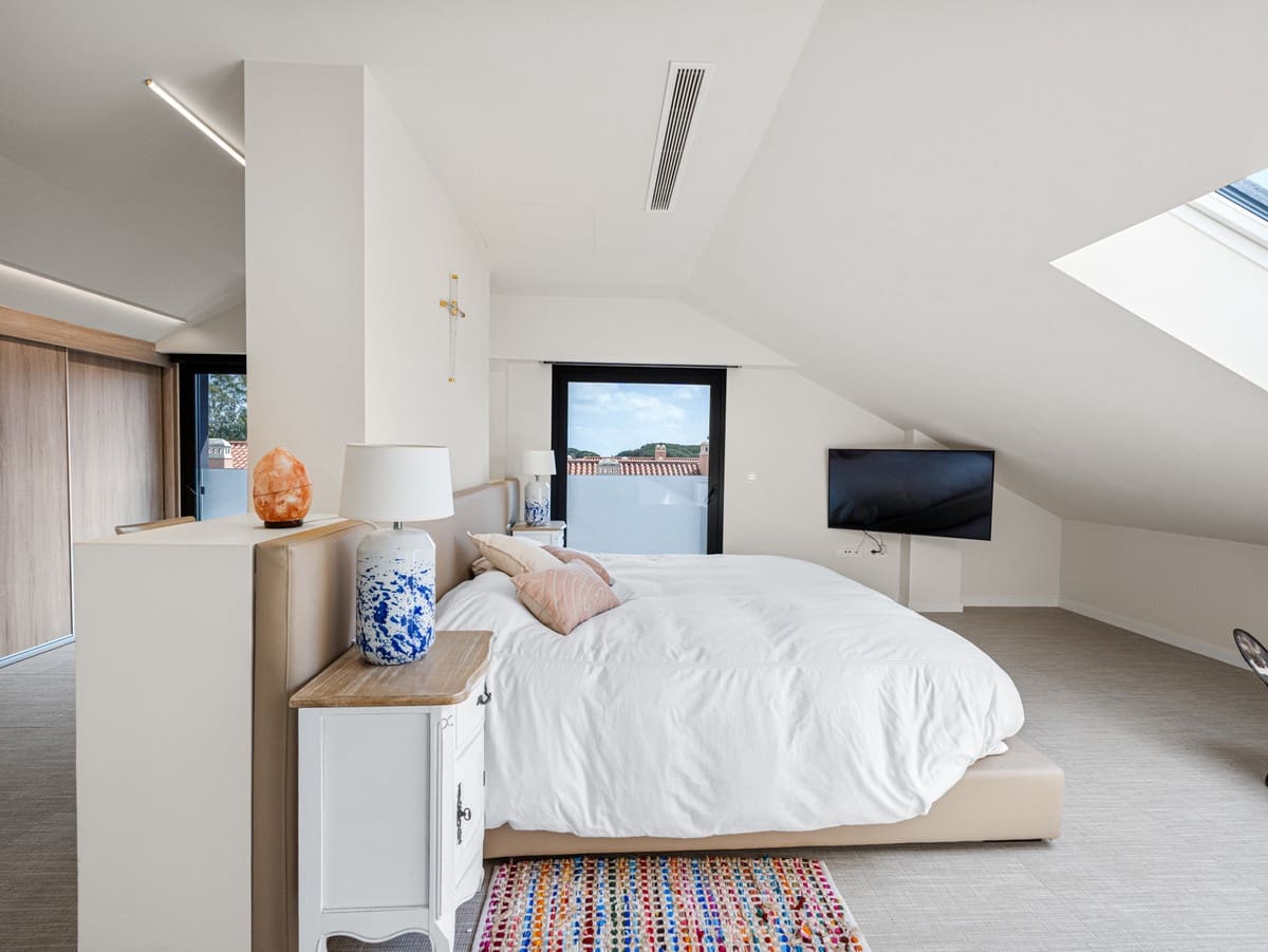 3 slaapkamer Penthouse te koop in Cabopino met zwembad garage - € 1.250.000 (Ref: 9805631)