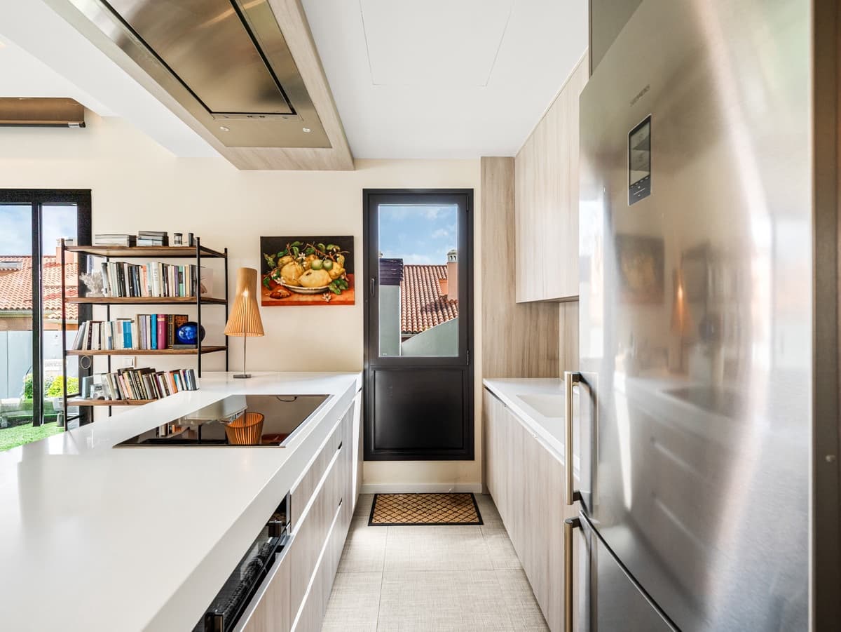 3 slaapkamer Penthouse te koop in Cabopino met zwembad garage - € 1.250.000 (Ref: 9805631)