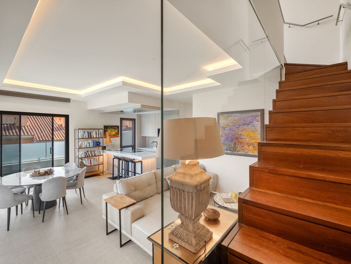 3 slaapkamer Penthouse te koop in Cabopino met zwembad garage - € 1.250.000 (Ref: 9805631)