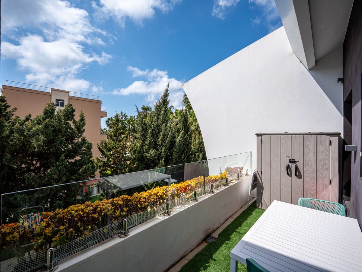 3 slaapkamer Penthouse te koop in Cabopino met zwembad garage - € 1.250.000 (Ref: 9805631)