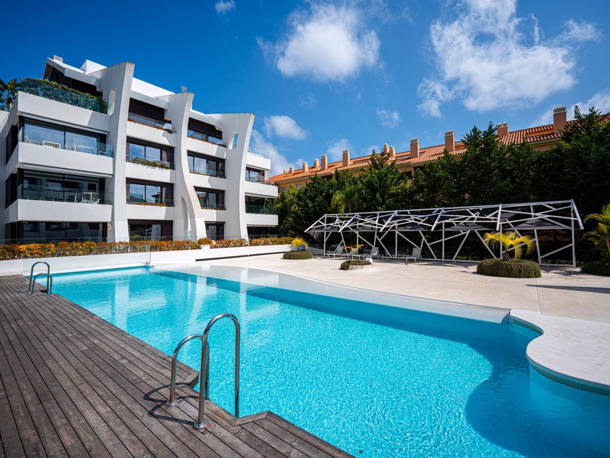 3 slaapkamer Penthouse te koop in Cabopino met zwembad garage - € 1.250.000 (Ref: 9805631)