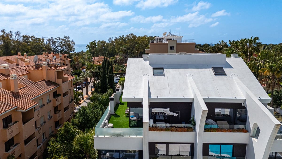 3 slaapkamer Penthouse te koop in Cabopino met zwembad garage - € 1.250.000 (Ref: 9805631)