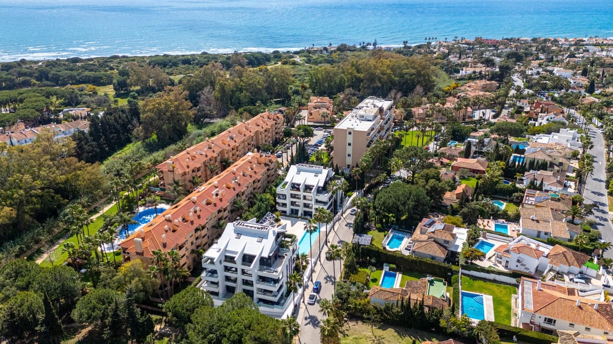 3 slaapkamer Penthouse te koop in Cabopino met zwembad garage - € 1.250.000 (Ref: 9805631)