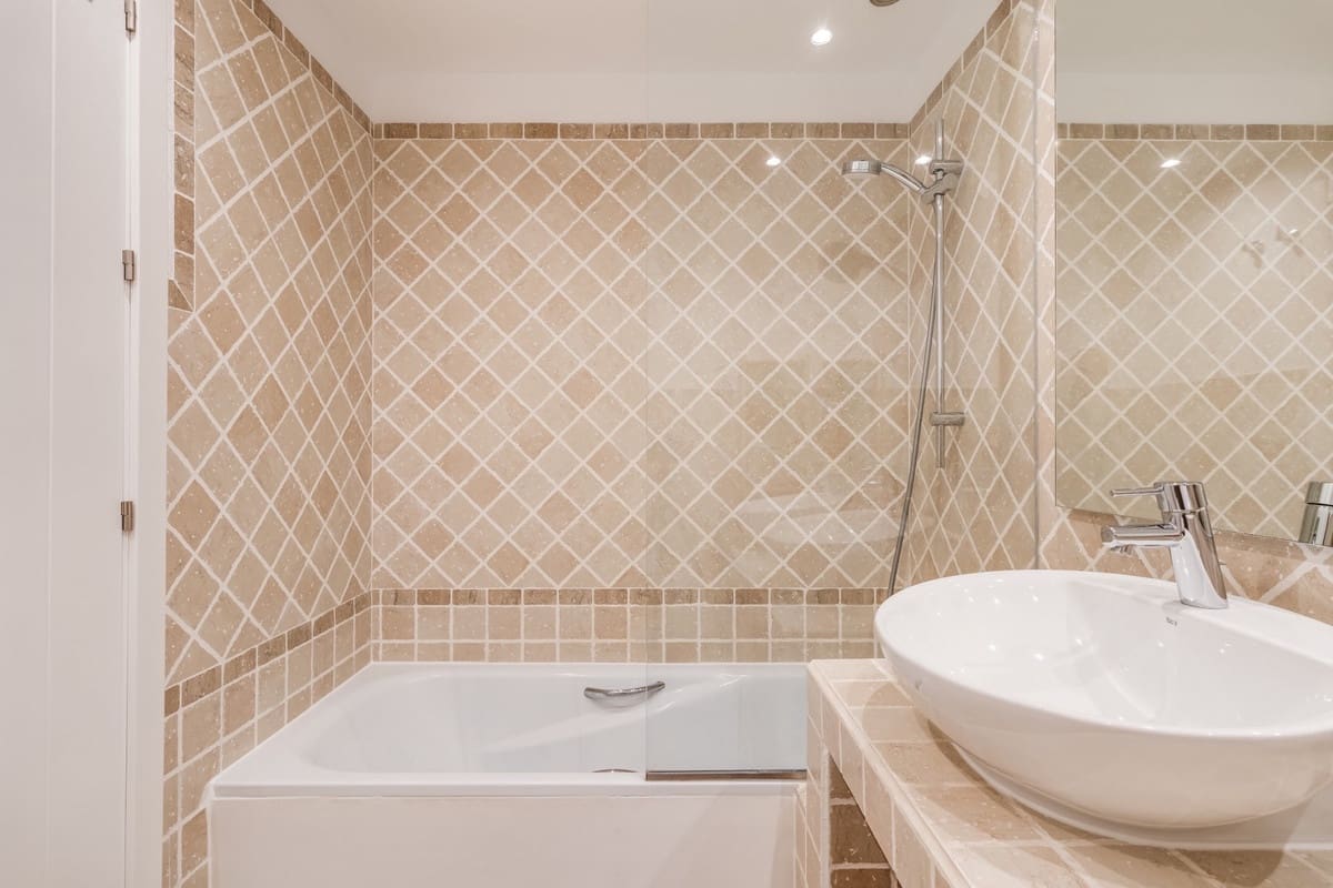 2 soveværelse Penthouse til salg i Estepona med swimmingpool garage - € 520.000 (Ref: 9805650)