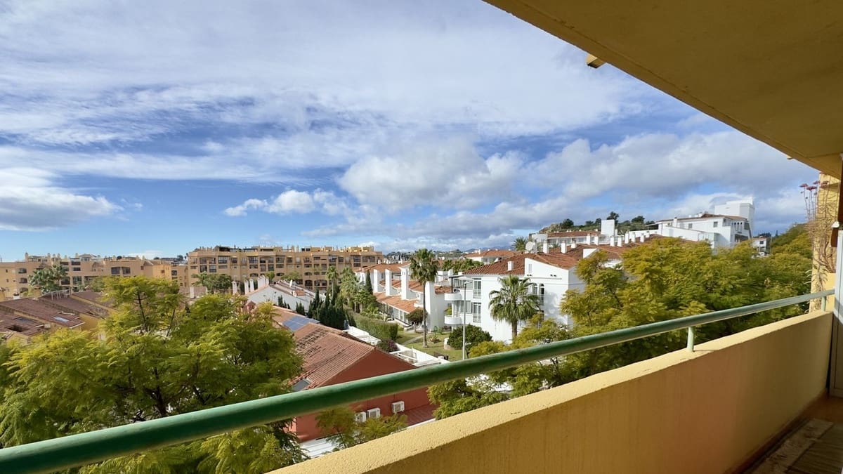 2 sypialnia Apartament na sprzedaż w Fuengirola z basenem garażem - 295 000 € (Ref: 9805656)