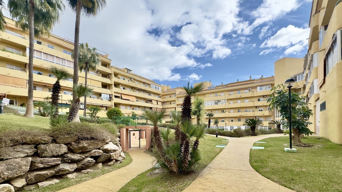 2 sypialnia Apartament na sprzedaż w Fuengirola z basenem garażem - 295 000 € (Ref: 9805656)