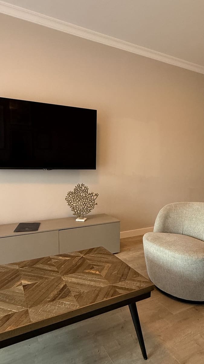 2 soverom Leilighet til salgs i El Paraiso med svømmebasseng garasje - € 299 000 (Ref: 9806879)