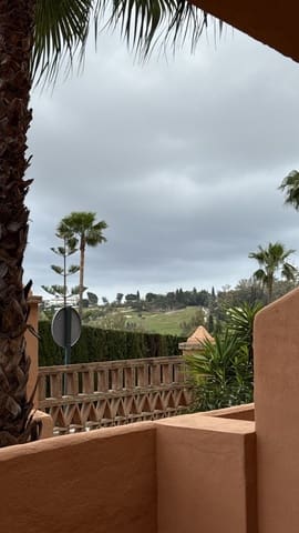 2 soverom Leilighet til salgs i El Paraiso, Estepona med svømmebasseng garasje - € 299 000 (Ref: 9806879)