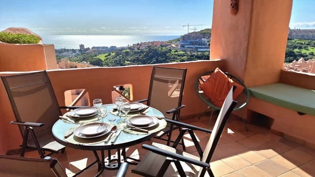 2 makuuhuone Huoneisto myytävänä paikassa La Duquesa / Puerto de la Duquesa, Manilva mukana uima-altaan 
autotalli - 320 000 € (Ref: 9806891)