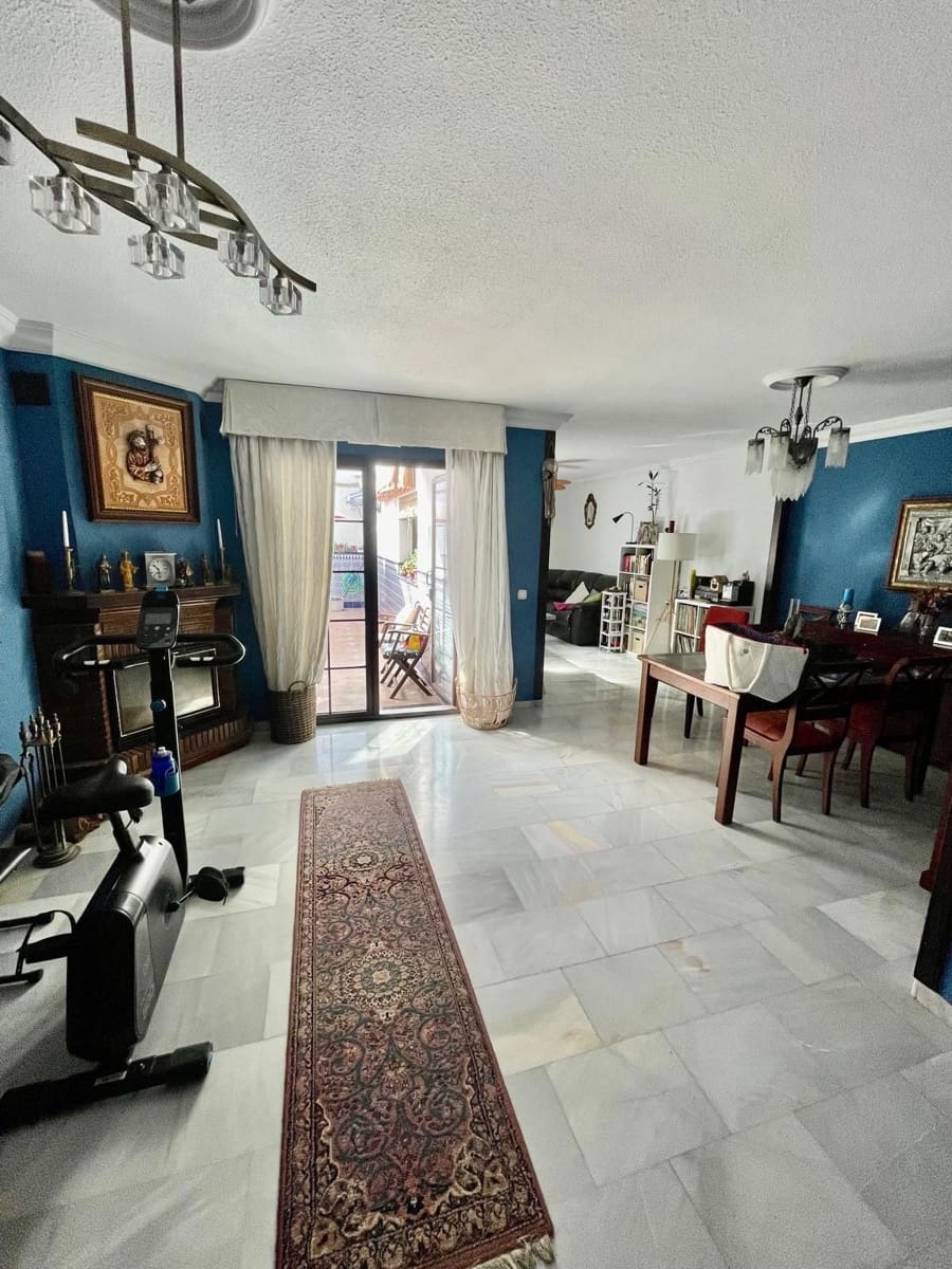 4 Zimmer Haus zu verkaufen in Alhaurin el Grande mit Garage - 320.000 € (Ref: 9806893)