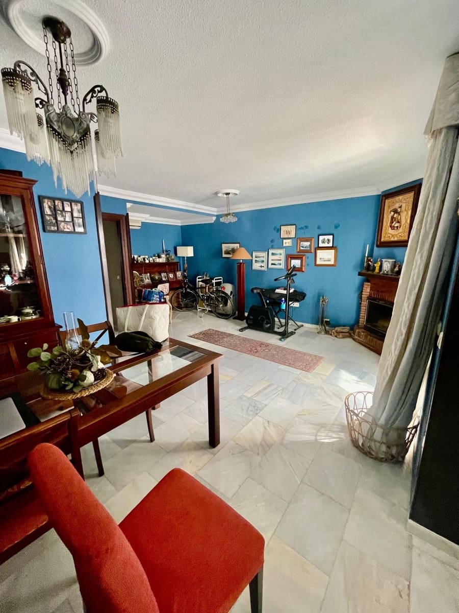 4 Zimmer Haus zu verkaufen in Alhaurin el Grande mit Garage - 320.000 € (Ref: 9806893)