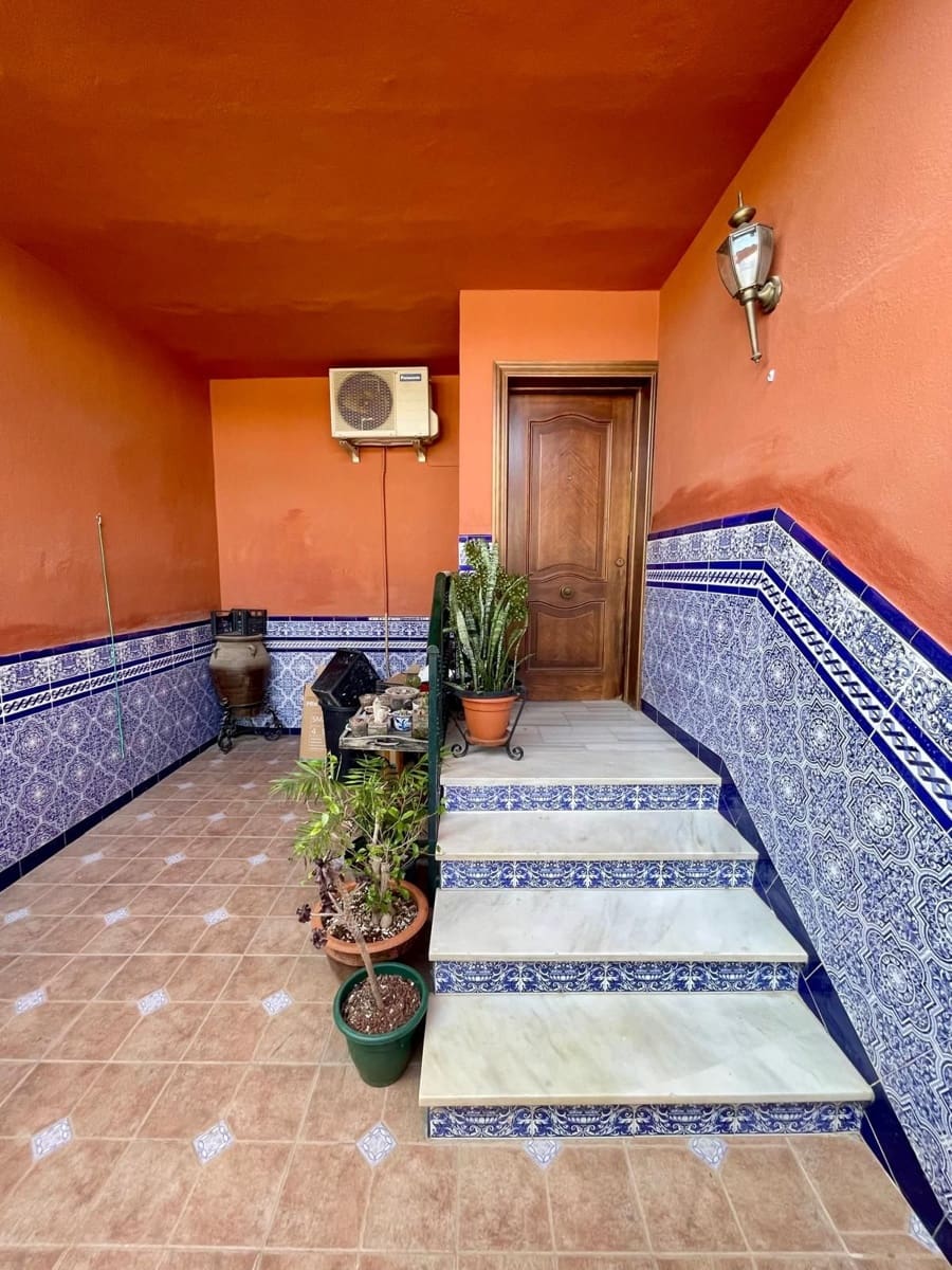 4 Zimmer Haus zu verkaufen in Alhaurin el Grande mit Garage - 320.000 € (Ref: 9806893)