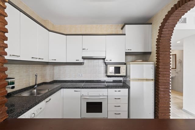 2 slaapkamer Penthouse te koop in Calahonda, Mijas met zwembad - € 325.000 (Ref: 9806897)