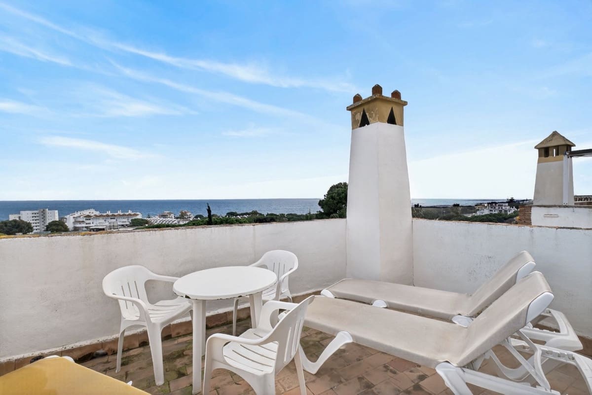 2 slaapkamer Penthouse te koop in Calahonda met zwembad - € 325.000 (Ref: 9806897)