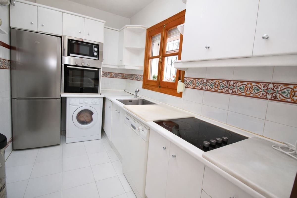 2 soverom Hus til salgs i Mijas Golf med svømmebasseng - € 325 000 (Ref: 9806918)