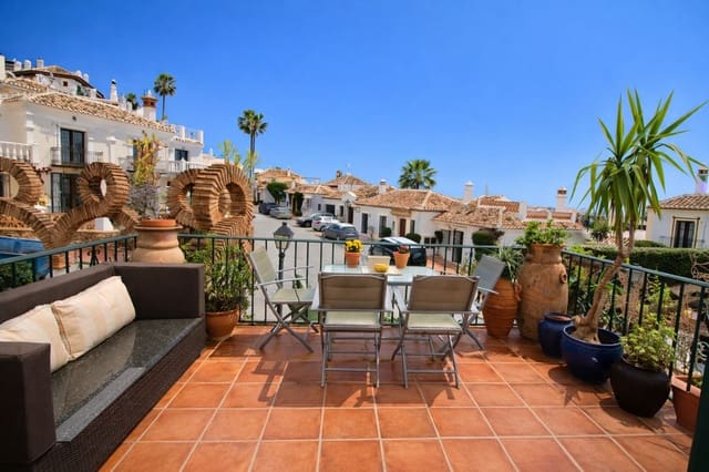 2 soverom Hus til salgs i Mijas Golf, Mijas med svømmebasseng - € 325 000 (Ref: 9806918)