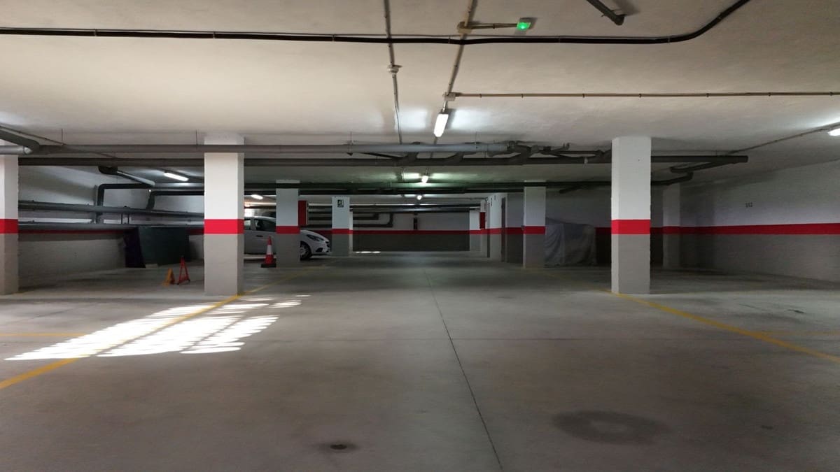 2 makuuhuone Huoneisto myytävänä paikassa La Reserva mukana uima-altaan 
autotalli - 329 000 € (Ref: 9806926)