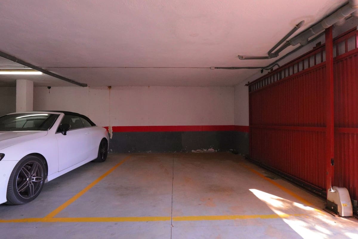 2 slaapkamer Appartement te koop in La Reserva met zwembad garage - € 329.000 (Ref: 9806939)