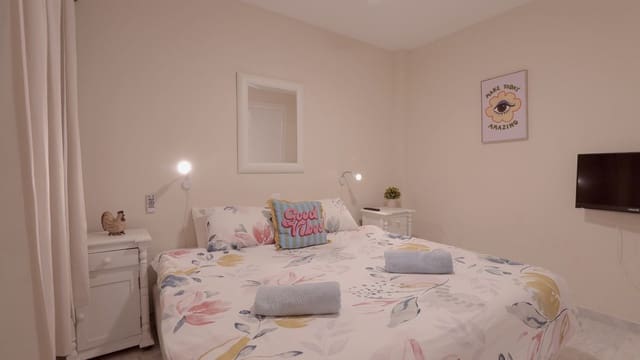 2 slaapkamer Appartement te koop in La Reserva, Marbella met zwembad garage - € 329.000 (Ref: 9806939)