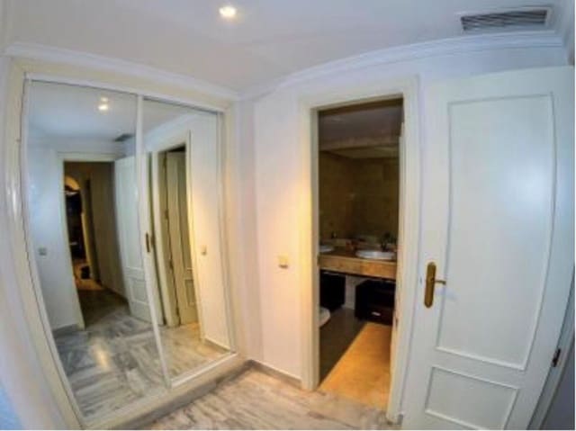 2 sovrum Lägenhet till salu i Nueva Andalucia, Marbella med pool garage - 386 000 € (Ref: 9807004)