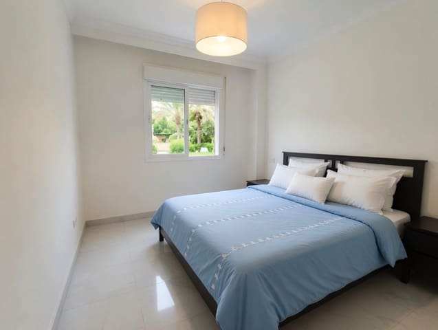 2 Zimmer Apartment zu verkaufen in Nueva Andalucia, Marbella mit Pool Garage - 413.000 € (Ref: 9807018)