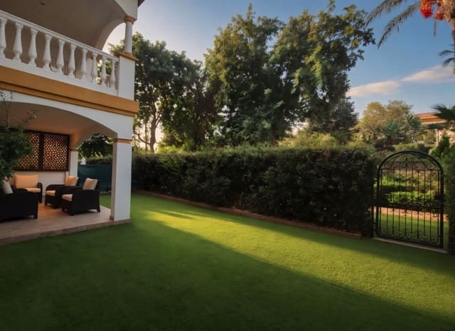 2 Zimmer Apartment zu verkaufen in Nueva Andalucia, Marbella mit Pool Garage - 413.000 € (Ref: 9807018)