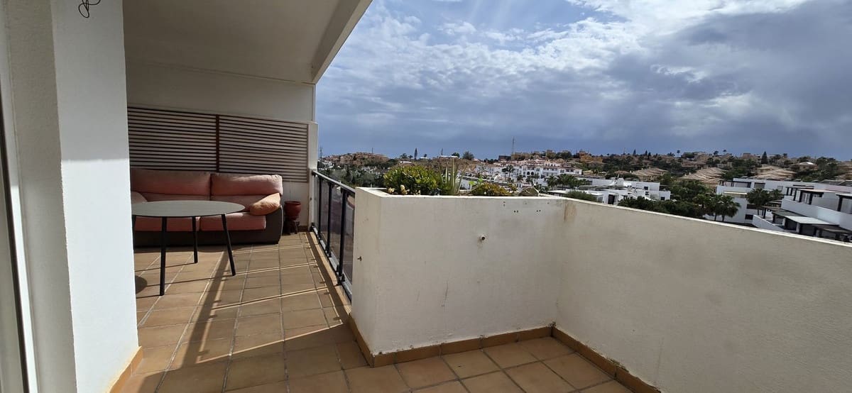 2 bedroom Apartment for sale in Riviera del Sol with pool garage - € 290,000 (Ref: 9807028)