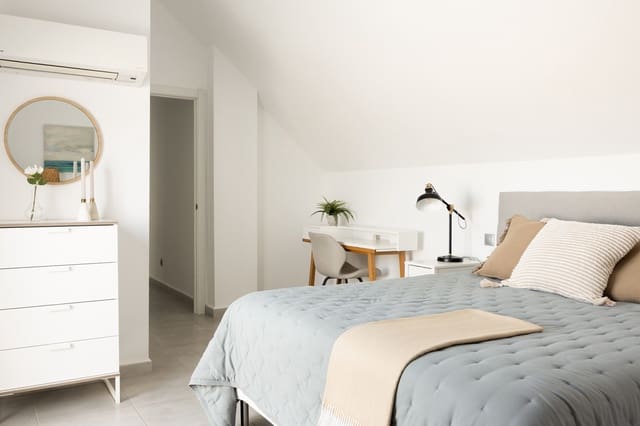 4 camera da letto Attico in vendita in Nueva Andalucia, Marbella con piscina garage - 1.050.000 € (Rif: 9807032)