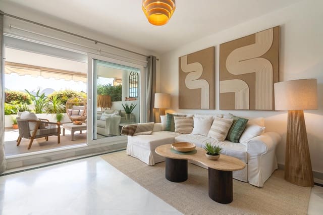 2 makuuhuone Huoneisto myytävänä paikassa Nueva Andalucia, Marbella mukana uima-altaan - 795 000 € (Ref: 9807038)