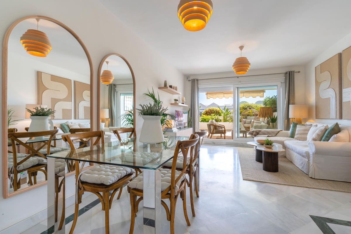 2 makuuhuone Huoneisto myytävänä paikassa Nueva Andalucia mukana uima-altaan - 795 000 € (Ref: 9807038)