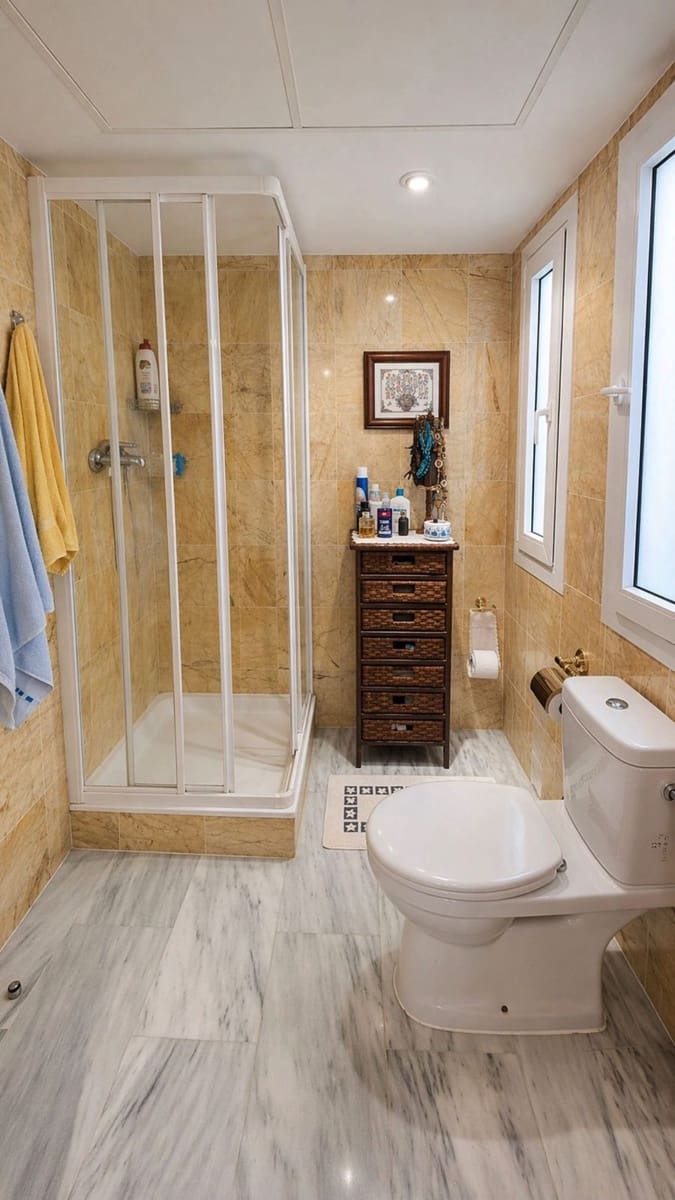 2 makuuhuone Huoneisto myytävänä paikassa Nueva Andalucia mukana uima-altaan 
autotalli - 550 000 € (Ref: 9807059)