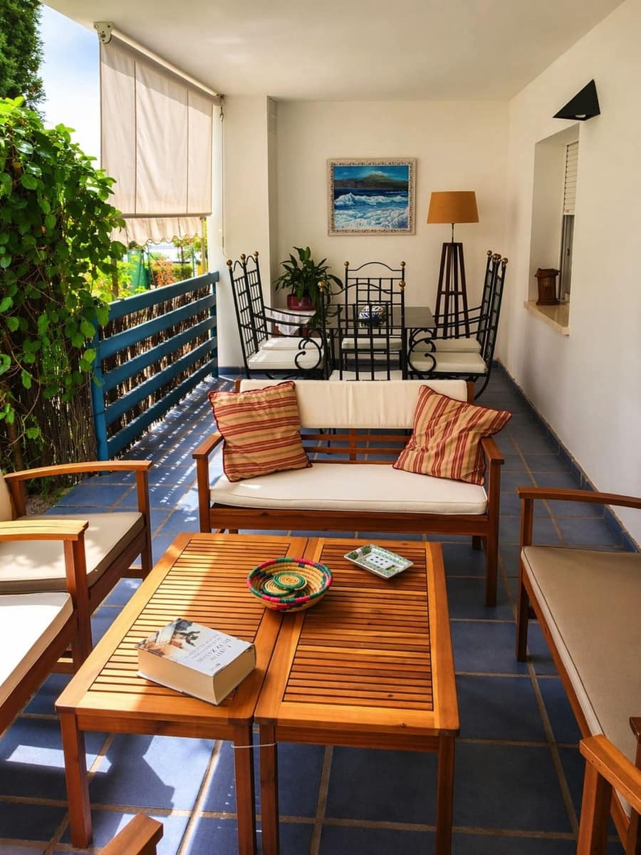 2 makuuhuone Huoneisto myytävänä paikassa Nueva Andalucia mukana uima-altaan 
autotalli - 550 000 € (Ref: 9807059)