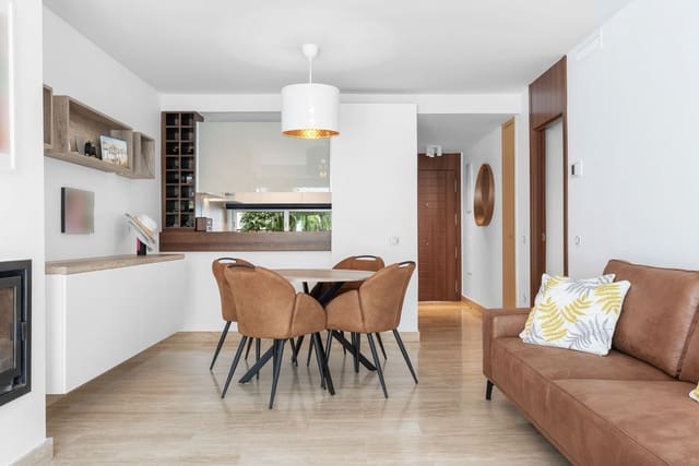 1 slaapkamer Appartement te koop in La Cala de Mijas, Mijas met zwembad garage - € 295.000 (Ref: 9807060)