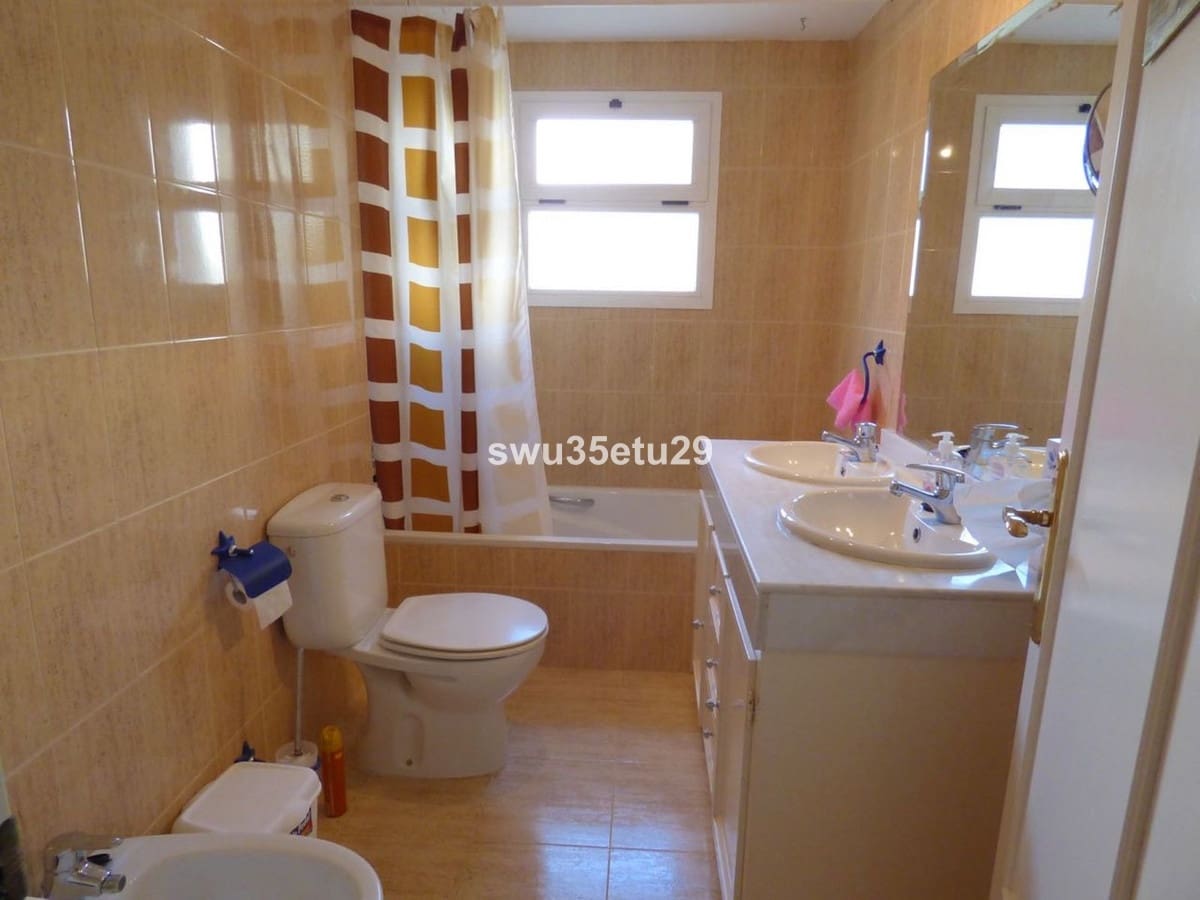 2 slaapkamer Appartement te koop in Sitio de Calahonda met zwembad garage - € 309.000 (Ref: 9807068)