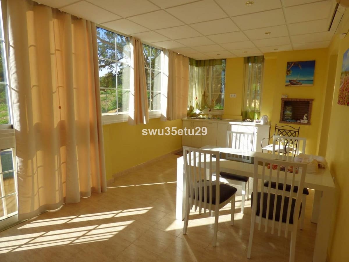 2 slaapkamer Appartement te koop in Sitio de Calahonda met zwembad garage - € 309.000 (Ref: 9807068)