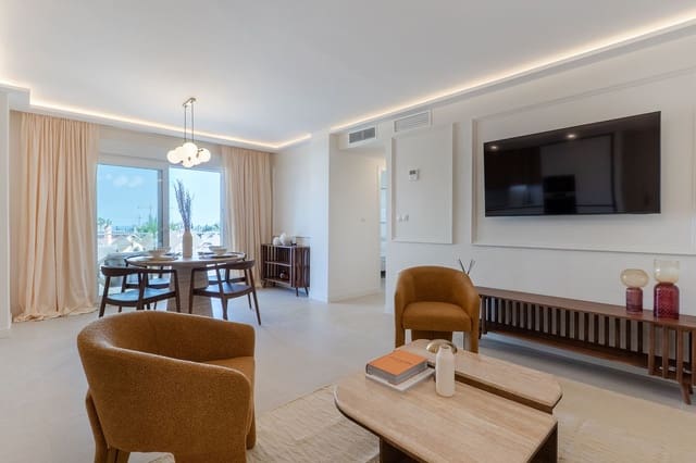 2 sypialnia Apartament na sprzedaż w Las Chapas, Marbella z basenem garażem - 649 000 € (Ref: 9807069)