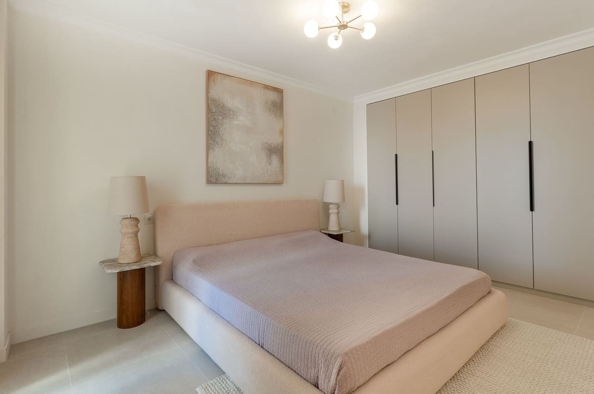 2 sypialnia Apartament na sprzedaż w Las Chapas z basenem garażem - 649 000 € (Ref: 9807069)