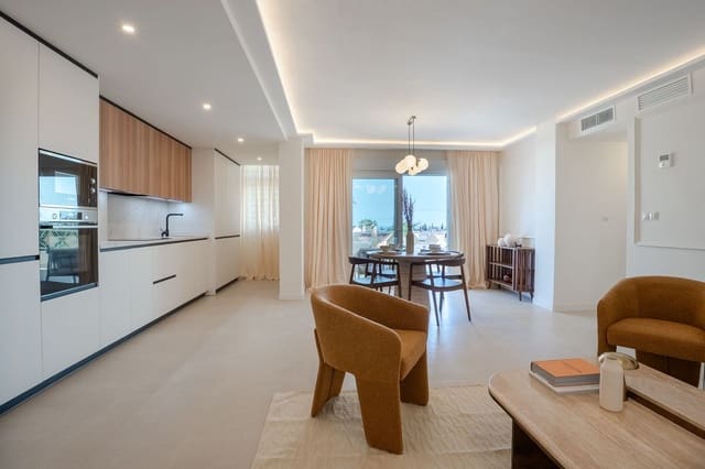 2 sypialnia Apartament na sprzedaż w Las Chapas, Marbella z basenem garażem - 649 000 € (Ref: 9807069)