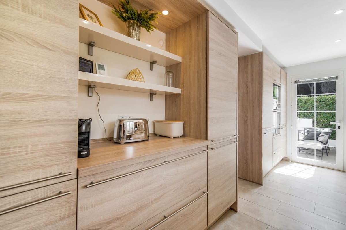 4 quarto Casa em Banda para venda em Golden Mile com piscina garagem - 3 950 000 € (Ref: 9814852)