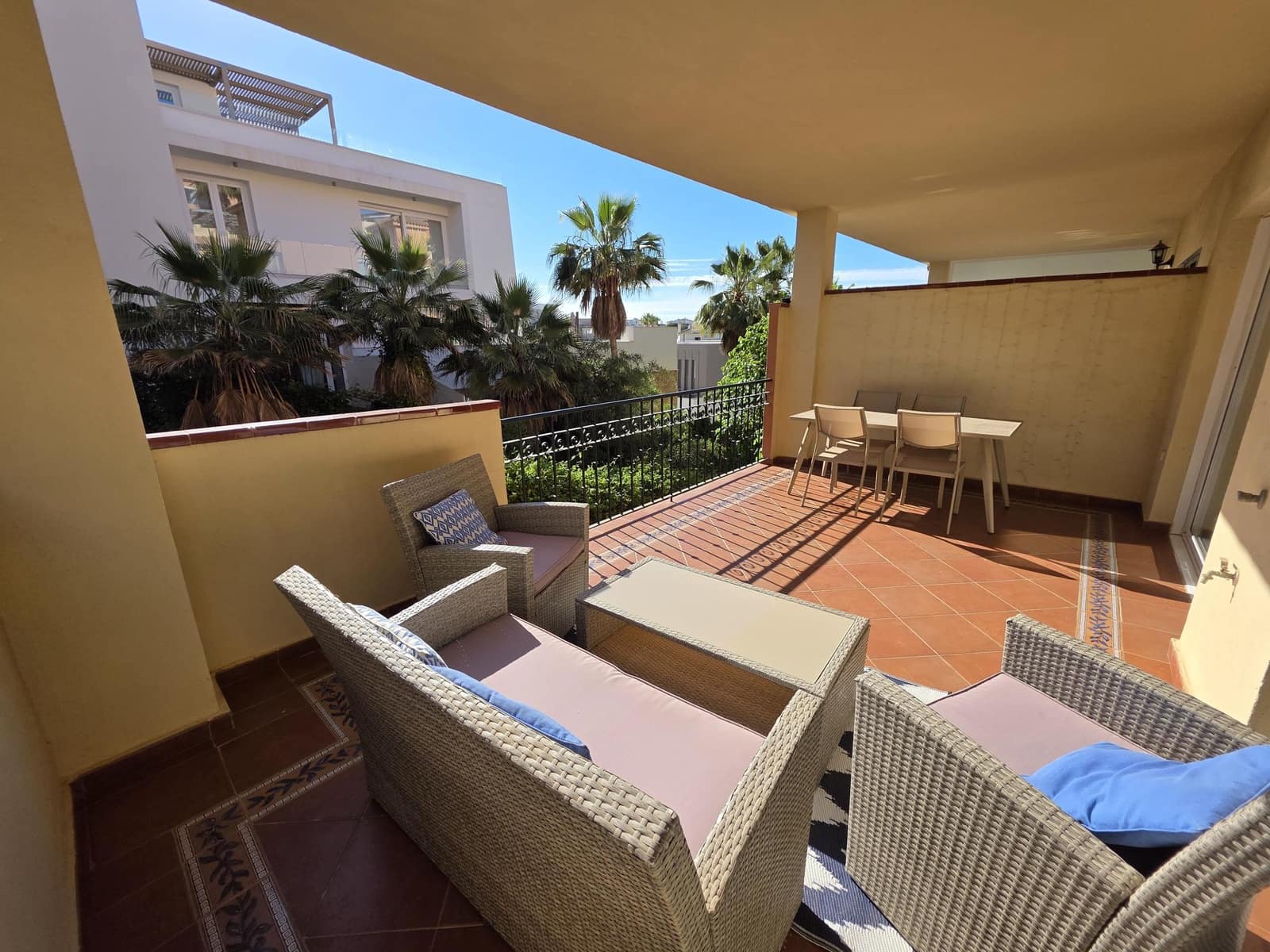 2 slaapkamer Appartement te koop in Riviera del Sol met zwembad garage - € 295.000 (Ref: 9815074)