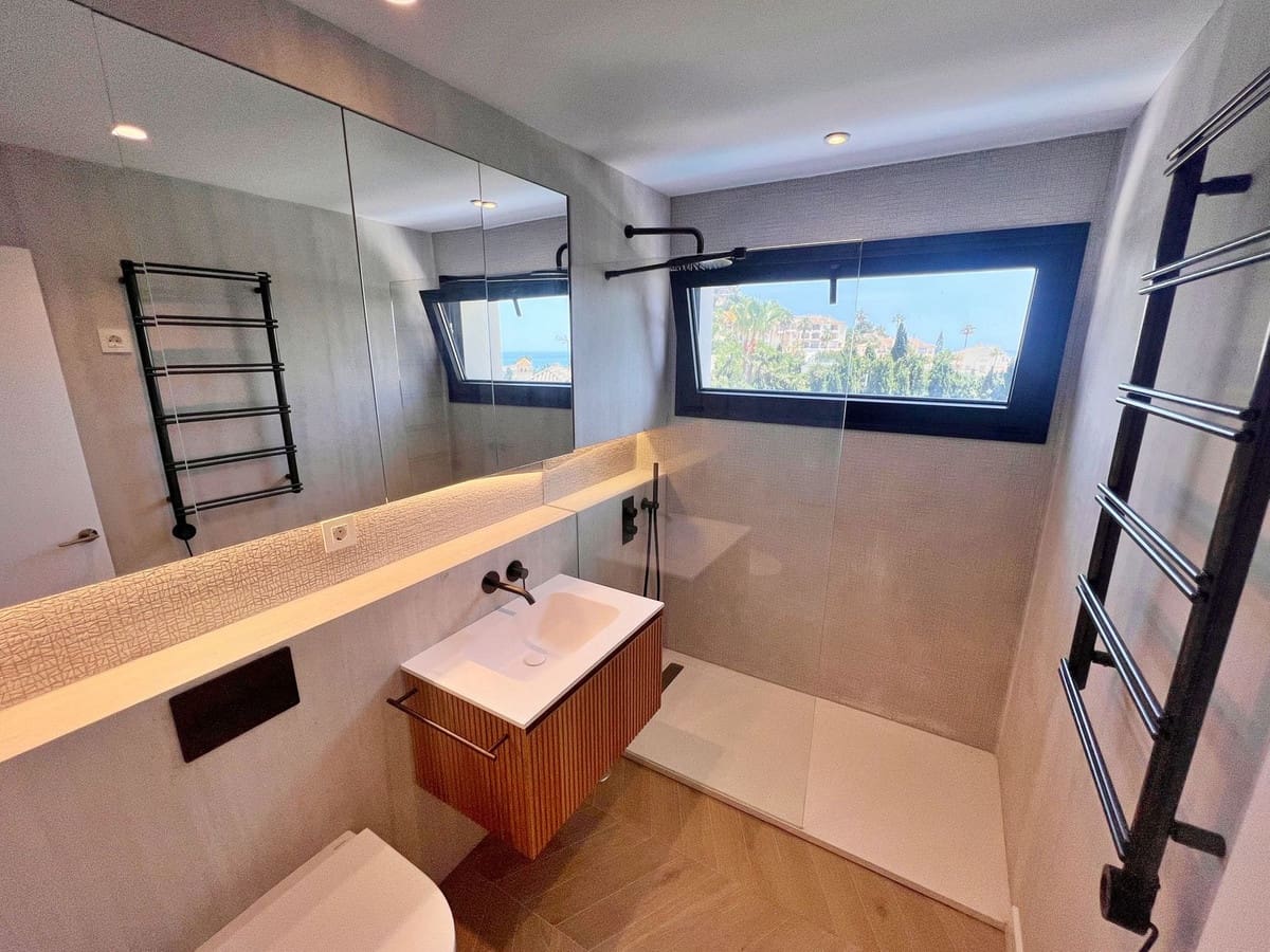 Chalet de 5 habitaciones en Riviera del Sol en venta con piscina garaje - 1.595.000 € (Ref: 9816471)