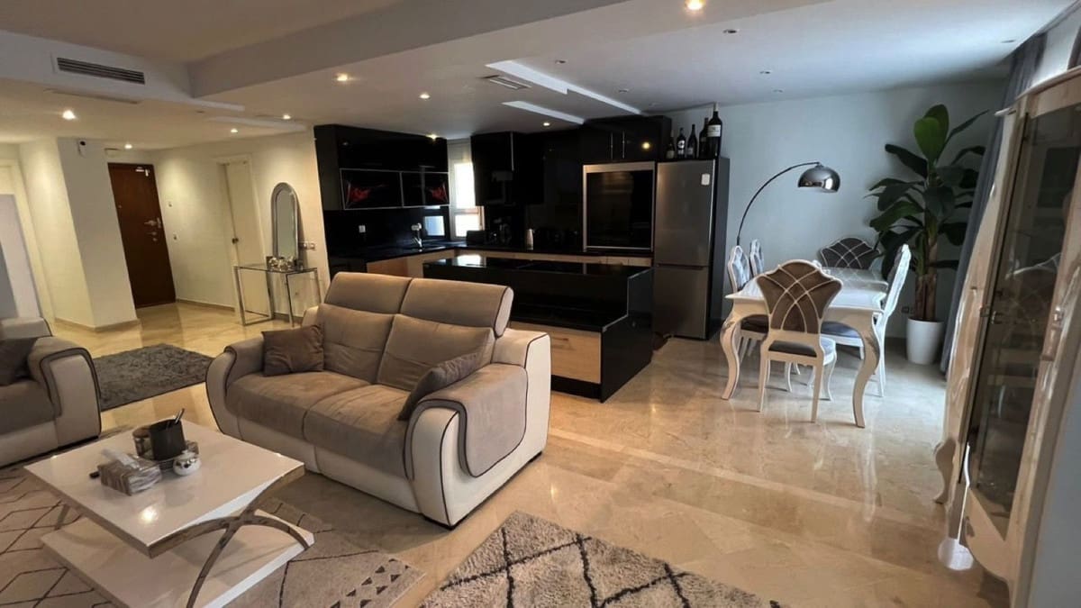 3 slaapkamer Appartement te koop in Aloha Golf met zwembad garage - € 795.000 (Ref: 9823789)