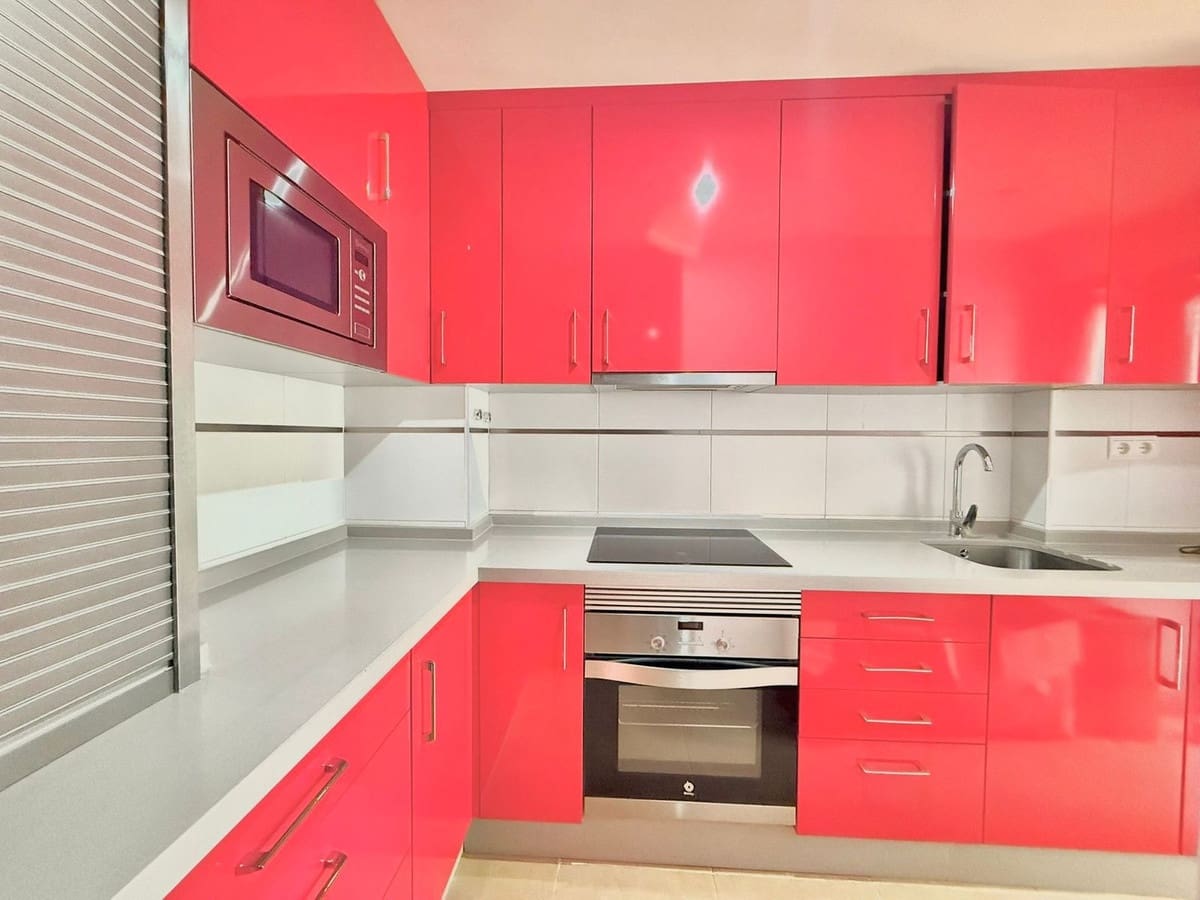 2 soveværelse Lejlighed til salg i La Cala Hills med swimmingpool garage - € 297.000 (Ref: 9823972)