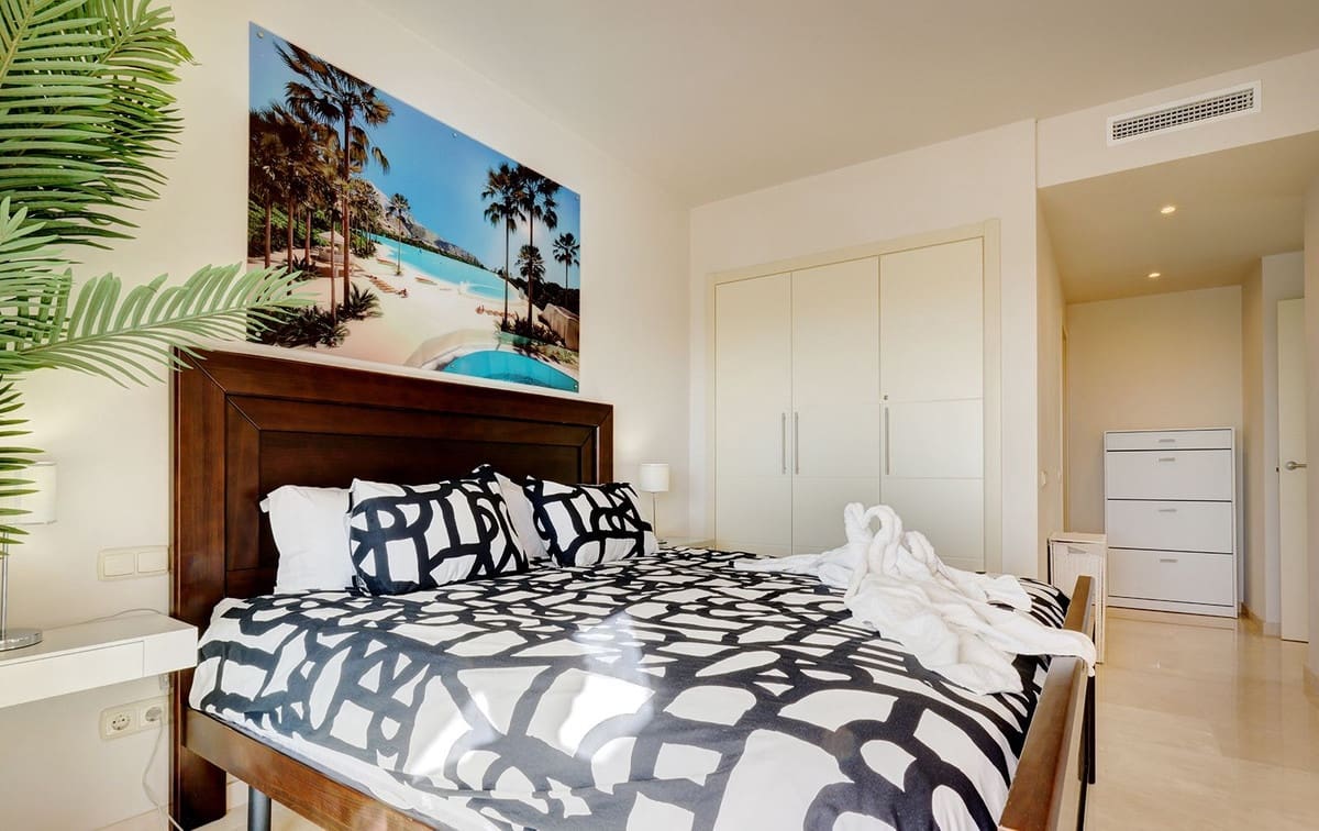 2 soverom Penthouse til salgs i Casares med svømmebasseng garasje - € 636 000 (Ref: 9823975)