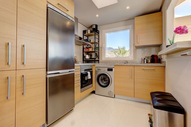 2 soverom Penthouse til salgs i Casares med svømmebasseng garasje - € 636 000 (Ref: 9823975)